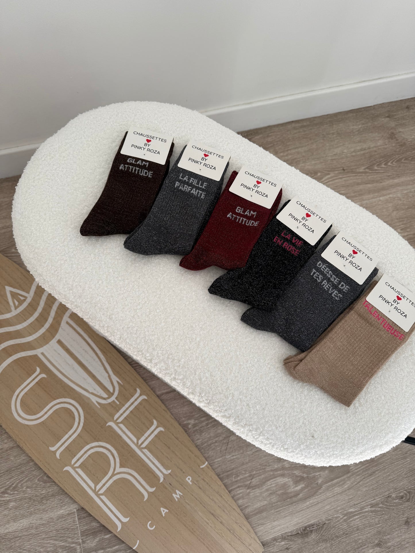 Chaussettes à paillettes « TALENTUEUSE » Beige