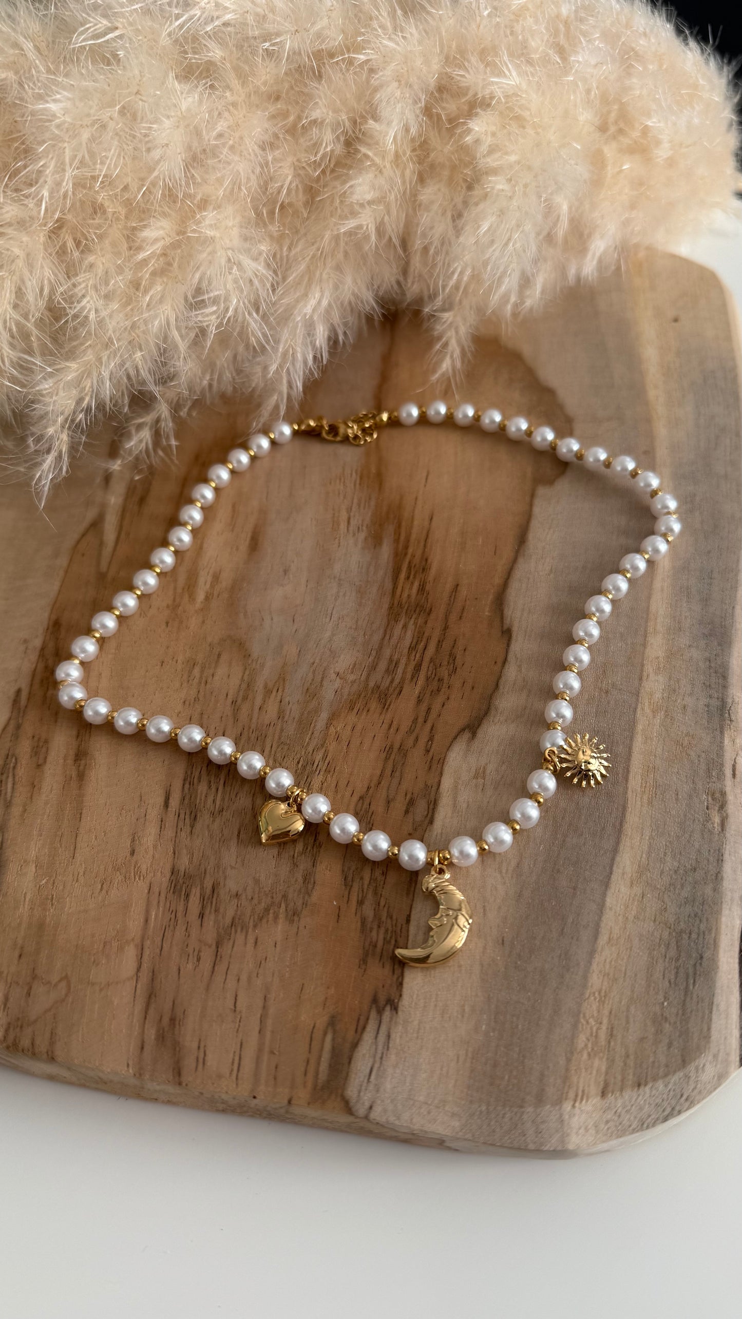 Collier en perle- MOON