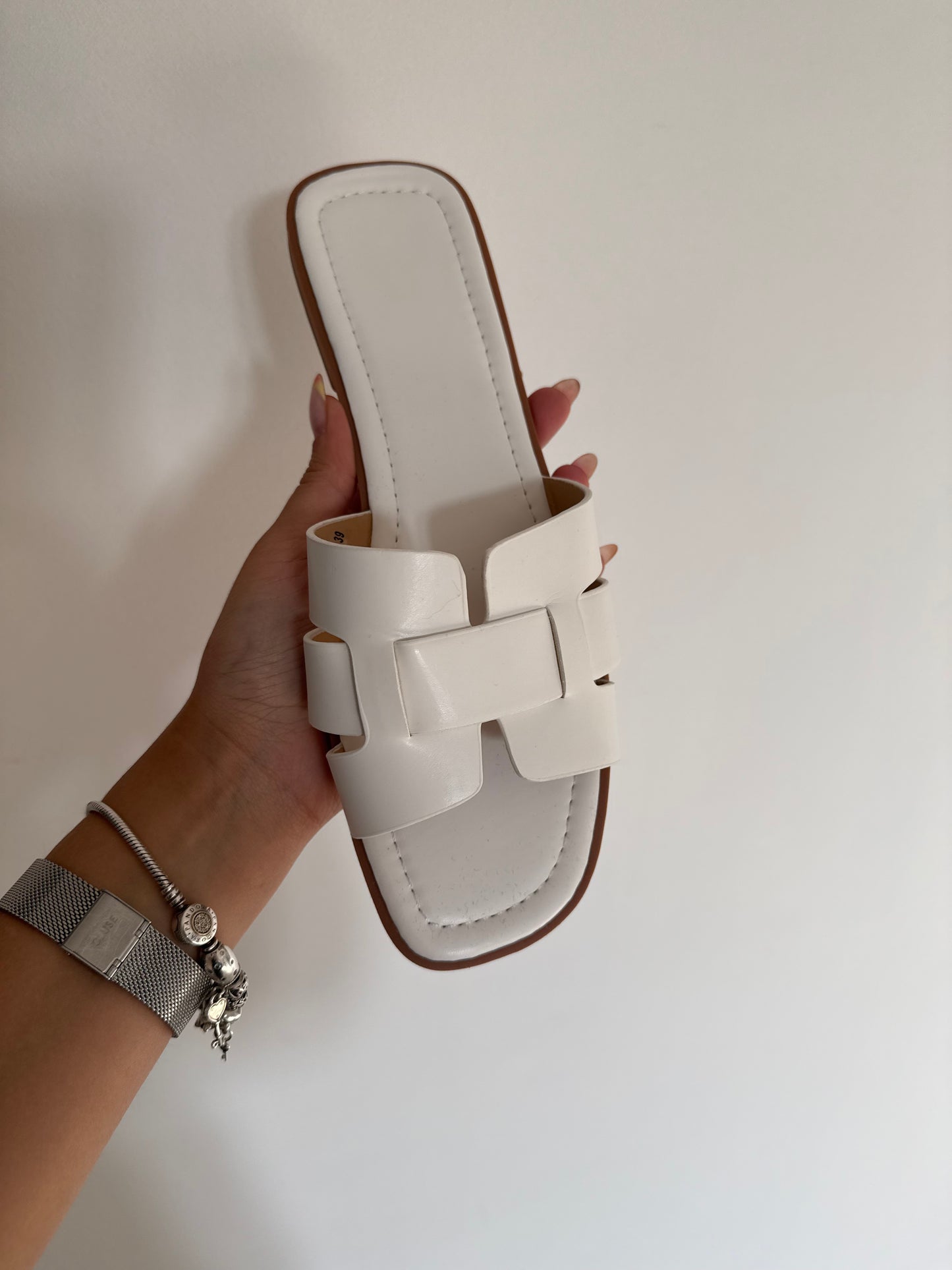 Claquettes blanches TESSA