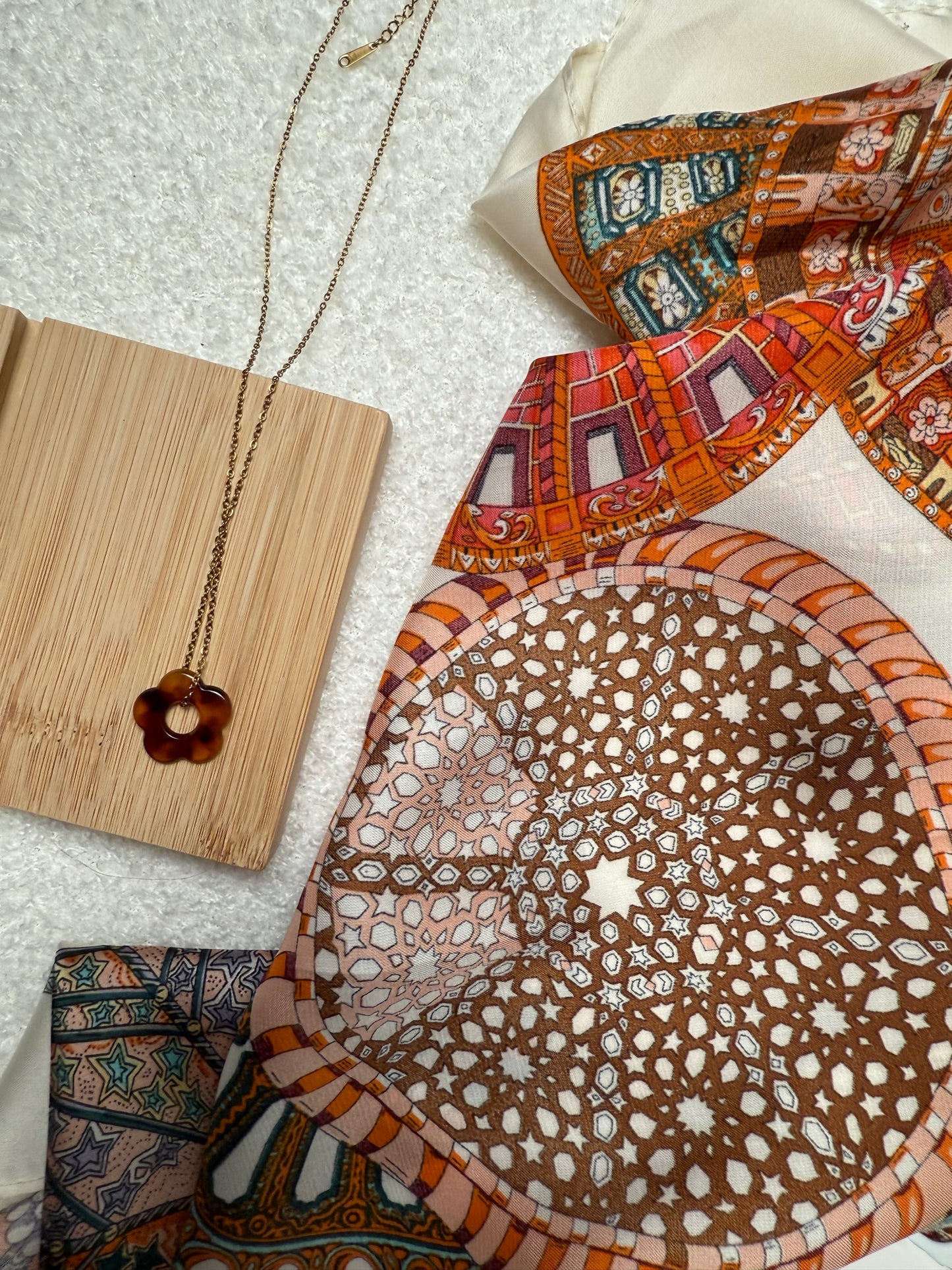 Collier fleur en résine - FLOWER