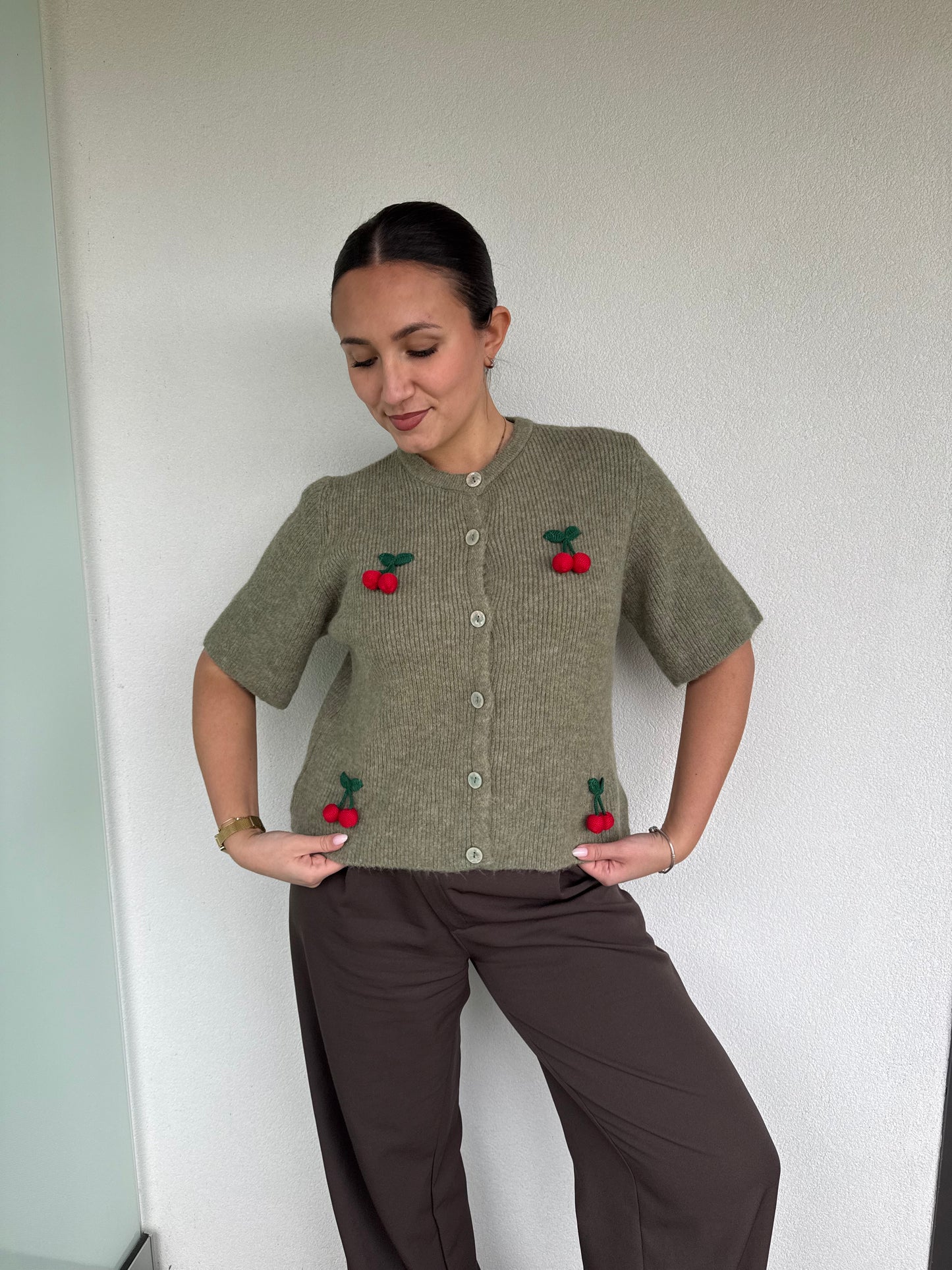 Pull kaki - CERISE 🍒